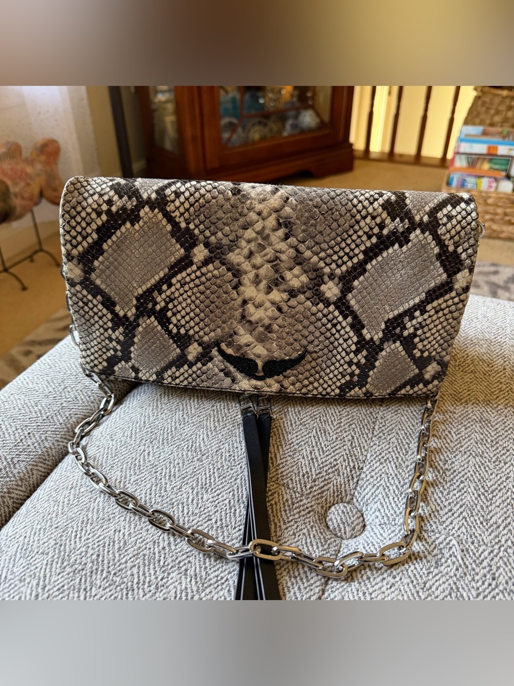 Zadig & Voltaire
Snake print chain Crossbody in Black and Cream - Picture 4 of 6